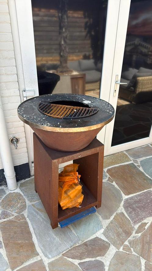 Ofyr model bbq /vuurschaal, Tuin en Terras, Vuurschalen, Zo goed als nieuw, Ophalen