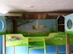 UNIEK en prachtig houten stapelbed met Tinkerbell en bomen, Ophalen, 85 tot 100 cm, Hoogslaper of Stapelbed, Zo goed als nieuw