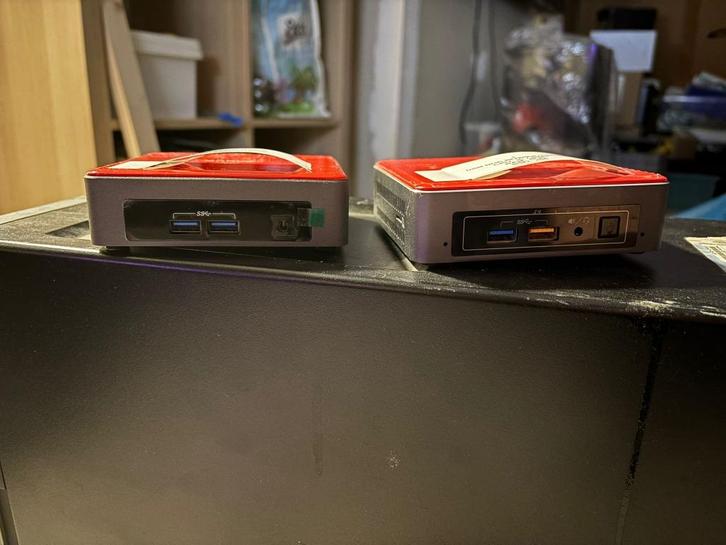 Aangeboden - Meerdere Intel NUC's (i3 - i5), Computers en Software, Barebones, Gebruikt, Ophalen of Verzenden