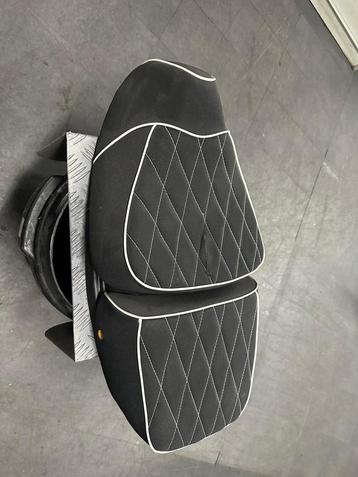 Zadel zwart ruit motief duo-seat RSO Sense/Vx50/Riva/ beschikbaar voor biedingen