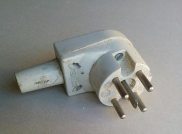 Perilex stekker beschikbaar voor biedingen