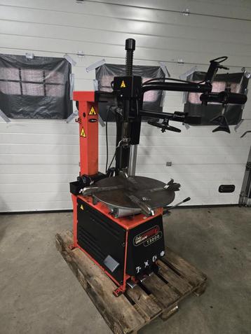 John Bean banden demonteer machine / bandenapparaat 400V beschikbaar voor biedingen