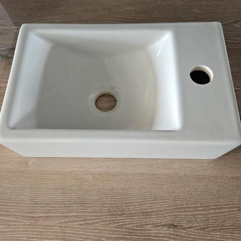 Plieger Houston fontein 37x23cm, Doe-het-zelf en Verbouw, Sanitair, Nieuw, Toilet, Ophalen