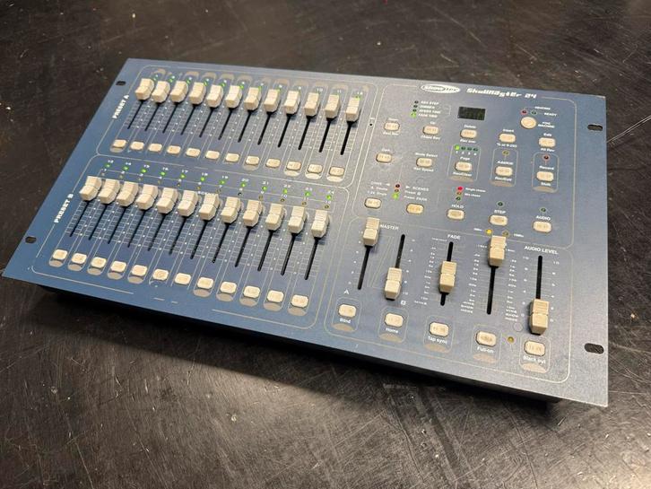 Showtec Showmaster 24 Lichtsturing, Muziek en Instrumenten, Licht en Laser, Gebruikt, Licht, Geluidgestuurd, Ophalen of Verzenden