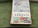 Margriet kookboek. 1e druk. Damesblad Margriet. Jaren 40, Boeken, Ophalen of Verzenden, Gelezen, Nederland en België