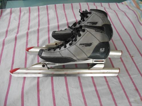 Powerslide Raps Axle mt 43 klapschaatsen gerond en geslepen., Sport en Fitness, Schaatsen, Gebruikt, Noren, Raps, Klapschaats