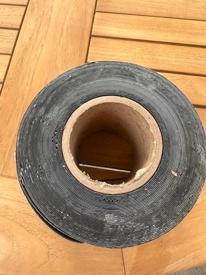 EPDM Zelfklevend - 10cm x 10m - Dakrand/Naad Afdichting, Doe-het-zelf en Verbouw, Isolatie en Afdichting, Gebruikt, Dakisolatie