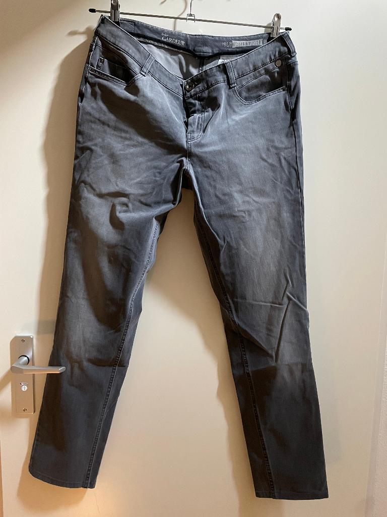 Gardeur broek grijs Zuri model maat 40 K, Maat 38/40 (M), Ophalen of Verzenden, Zo goed als nieuw, Gardeur