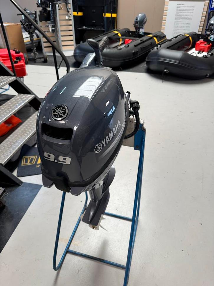 Nieuwe Overjarige Yamaha Buitenboordmotor | 4 takt, Watersport en Boten, Buiten- en Binnenboordmotoren, Nieuw, Benzine, Buitenboordmotor
