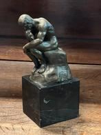 Bronzen beeld (je) op marmer sokkel, “De Denker” van Rodin., Ophalen of Verzenden