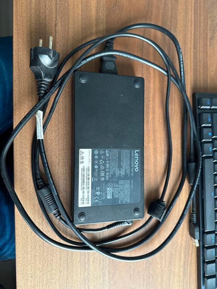 Lenovo Legion 230W Oplader, Computers en Software, Laptop-opladers, Gebruikt, Ophalen