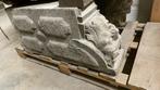 2 stuks hardstenen ornamenten met koppen circa 80x40x20cm, Ophalen