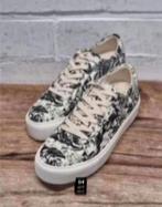 Kenneth Cole - Prachtige sneakers maat 38 - Nieuw, Kenneth Cole, Nieuw, Ophalen of Verzenden, Sneakers of Gympen