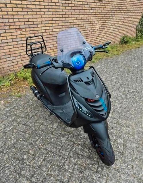 PIAGGIO ZIP 80cc 4V 4 TAKT FULL OPTION, Fietsen en Brommers, Scooters | Overige merken, Zo goed als nieuw, Maximaal 45 km/u, Benzine