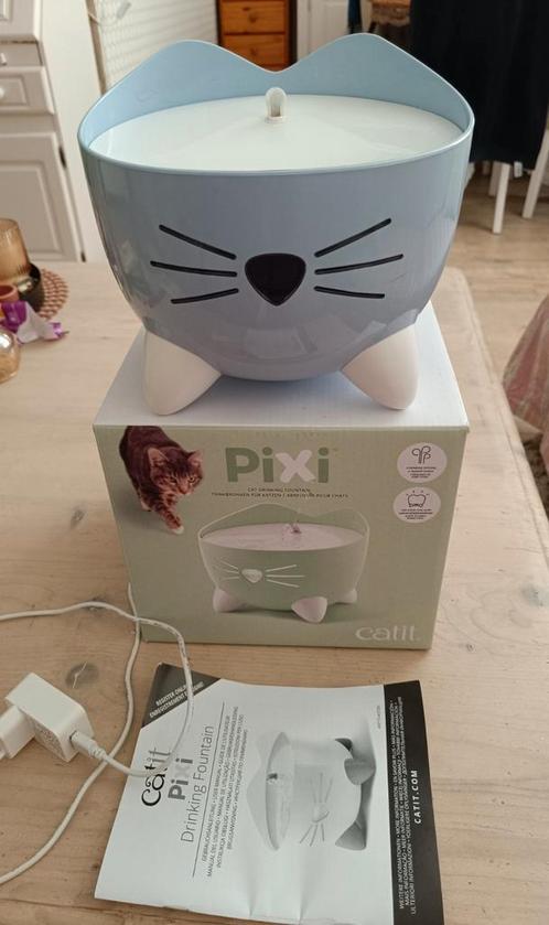 Pixi katten waterfontein, Dieren en Toebehoren, Kattenvoerbakken en Drinkbakken, Zo goed als nieuw, Ophalen of Verzenden