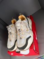 Nike tech hera dames sneakers. Mast 37,5. Nieuw in doos., Ophalen of Verzenden, Nieuw, Sneakers of Gympen