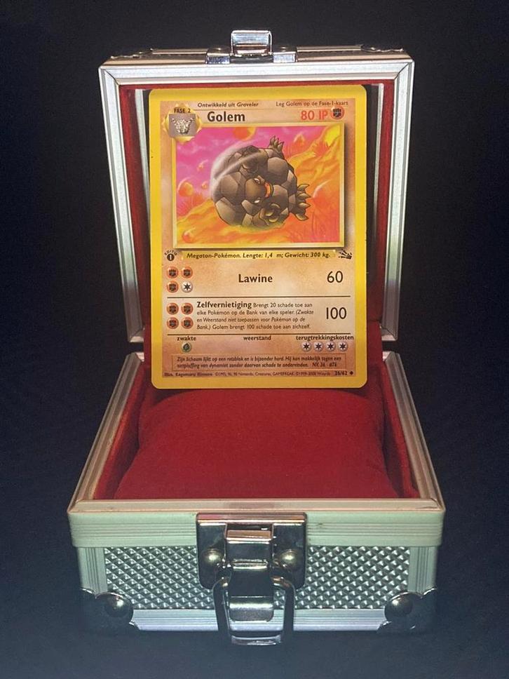 Golem 1st edition - Fossil, Hobby en Vrije tijd, Verzamelkaartspellen | Pokémon, Zo goed als nieuw, Ophalen of Verzenden