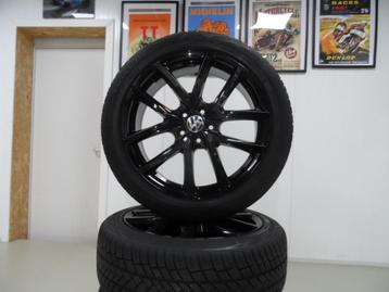 19 inch VW iD3 compleet winterbanden set met zwarte velgen beschikbaar voor biedingen
