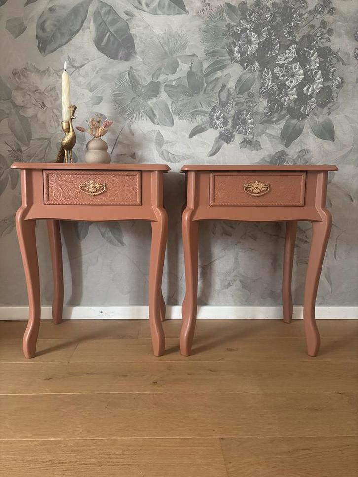 Queen Ann Nachtkastjes - Terracotta & Goud, Huis en Inrichting, Slaapkamer | Nachtkastjes, Zo goed als nieuw, 55 tot 70 cm, Minder dan 45 cm