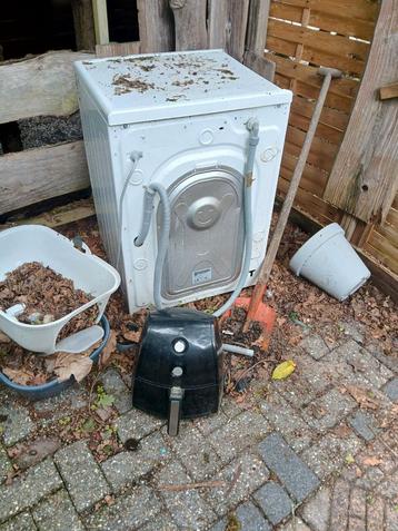 gratis ophaalservice van al uw Defecte Witgoed aparaturen  beschikbaar voor biedingen