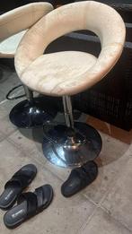 Gratis af te halen: Beschadigde barkrukken, Huis en Inrichting, Barkrukken, Gebruikt, In hoogte verstelbaar, 60 tot 90 cm, Ophalen of Verzenden