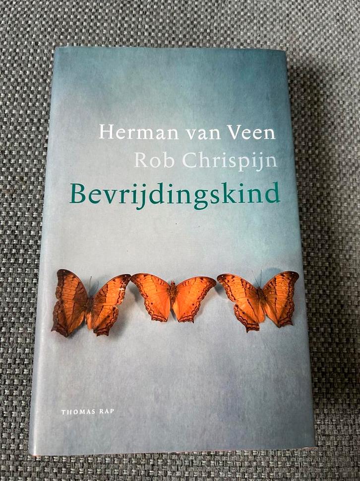 Herman van Veen - Bevrijdingskind, Boeken, Overige Boeken, Zo goed als nieuw, Ophalen of Verzenden