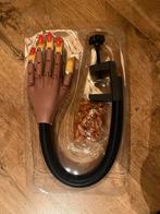 Oefenhand manicure / nagelstyliste, Ophalen of Verzenden, Zo goed als nieuw, Wit, Handen en Nagels