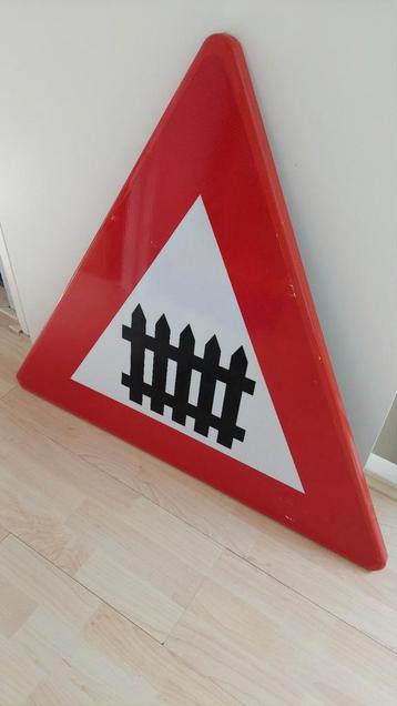Wanddecoratie/Verkeersbord spoorwegovergang beschikbaar voor biedingen