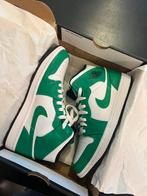 Air Jordan 1 Mid Lucky Green maat 40.5, Kleding | Dames, Schoenen, Nike Air Jordan, Nieuw, Ophalen of Verzenden, Sneakers of Gympen