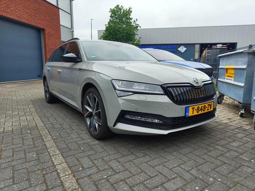 Skoda Superb Combi 1.4 TSI PHEV Sportline Business 217pk, Auto's, Skoda, Bedrijf, Lease, Superb, ABS, Achteruitrijcamera, Adaptieve lichten
