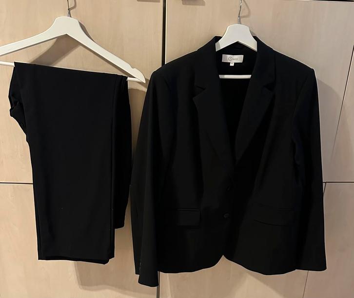 Claudia Strater zwart pak, maat 46 + 2 blouses maat 44, Kleding | Dames, Grote Maten, Zo goed als nieuw, Overige typen, Zwart