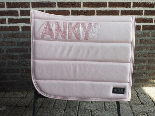 Anky Dressage saddle pad Roze Full, Dieren en Toebehoren, Paarden en Pony's | Dekens en Dekjes, Nieuw, Dekje, Ophalen of Verzenden