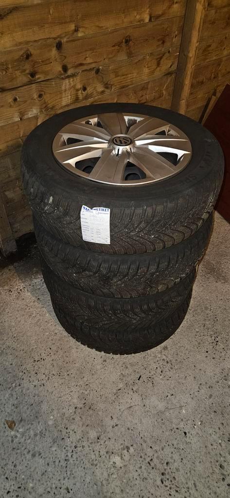 Originele winterwielen set VW Golf station 2023, Auto-onderdelen, Banden en Velgen, Banden en Velgen, Winterbanden, 16 inch, 205 mm