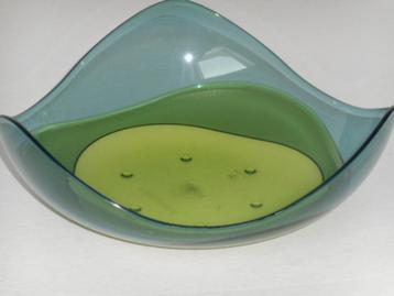 Tupperware Eleganzia Serveerschaal Triang beschikbaar voor biedingen