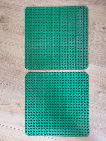 Lego Groene Platen - 2 stuks beschikbaar voor biedingen