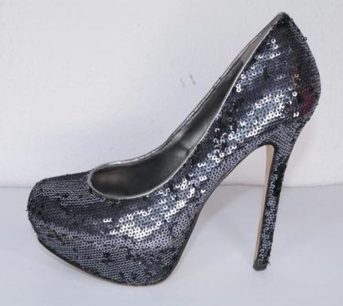 Steve Madden stilletto BEVV-S sequins pailletten maat 36, Kleding | Dames, Schoenen, Zo goed als nieuw, Pumps, Zwart, Ophalen of Verzenden