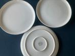 3 ontbijtborden Kempen en begeer /wit/ één koop, Ophalen of Verzenden, Gebruikt, Porselein, Bord(en)