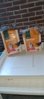 Houtvezel 2x 3,5kg 1 is bijna nog nieuw, Dieren en Toebehoren, Ophalen, Zo goed als nieuw