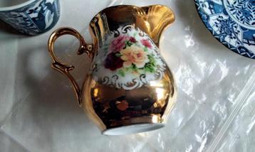 Vintage Oude Gouden Melkkan Porselein L. Dake & Zn Bloemen  beschikbaar voor biedingen