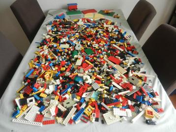 Grote Partij Lego (2) beschikbaar voor biedingen