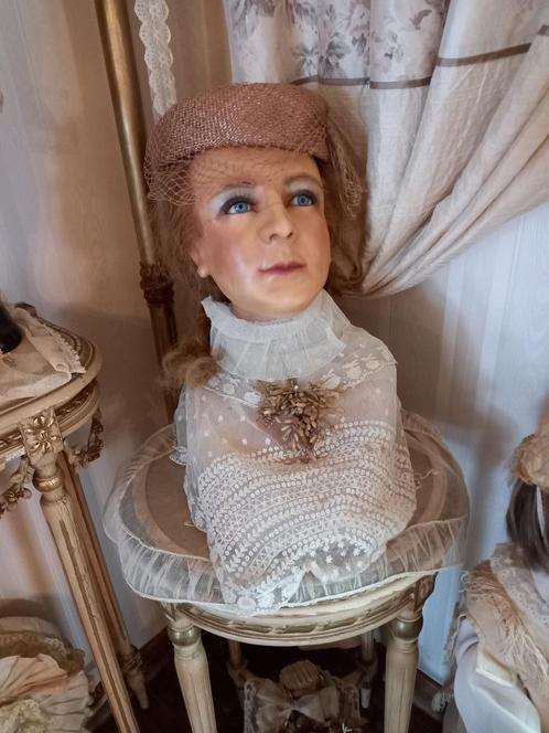 Antiek Wassen Buste , Ingeplant Haar, Glazen Ogen, VERKOCHT, Antiek en Kunst, Curiosa en Brocante, Ophalen of Verzenden