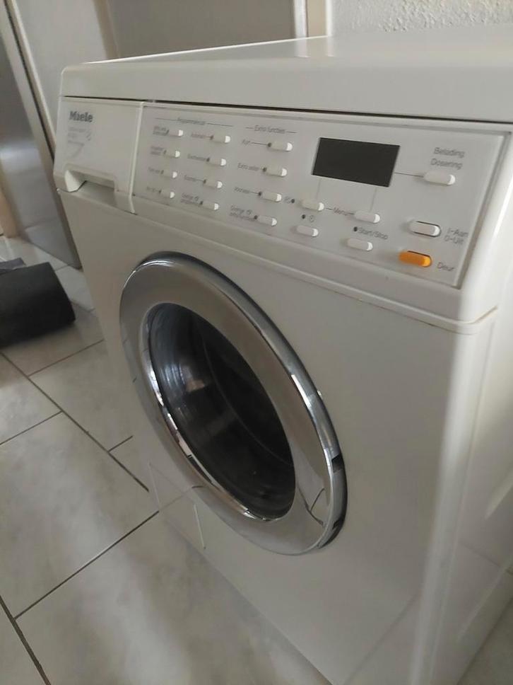 Miele Wasmachine - Topkwaliteit, Witgoed en Apparatuur, Wasmachines, Gebruikt, Voorlader, 6 tot 8 kg, 85 tot 90 cm, 1200 tot 1600 toeren