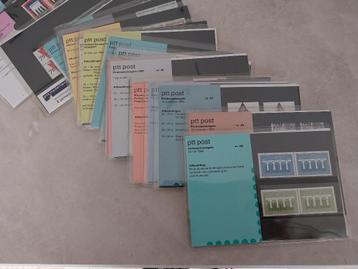 Postzegelmapjes (onbeschadigd) beschikbaar voor biedingen