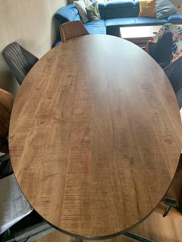 Eetafel boot model beschikbaar voor biedingen