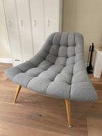 Made Kolton Chair, designer stoel in kleur Whisper Grey, Huis en Inrichting, Ophalen, Hout, 75 tot 100 cm, Zo goed als nieuw