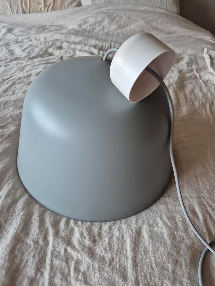 Muuto Ambit 40 Hanglamp - Grijs, Huis en Inrichting, Lampen | Hanglampen, Zo goed als nieuw, Minder dan 50 cm, Kunststof, Ophalen of Verzenden