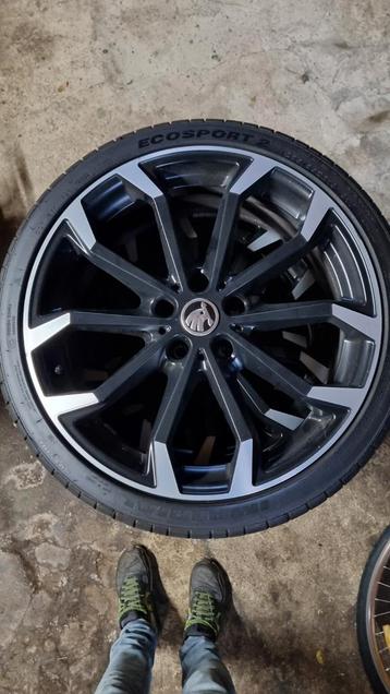 19 inch Cupra Velgen met ZGAN Banden beschikbaar voor biedingen