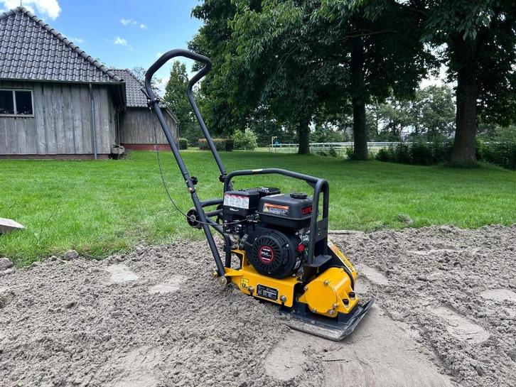 Trilplaat huren – €25/dag – Stratenmaker/Bouw, Tuin en Terras, Hand-tuingereedschap, Zo goed als nieuw, Overige soorten, Ophalen
