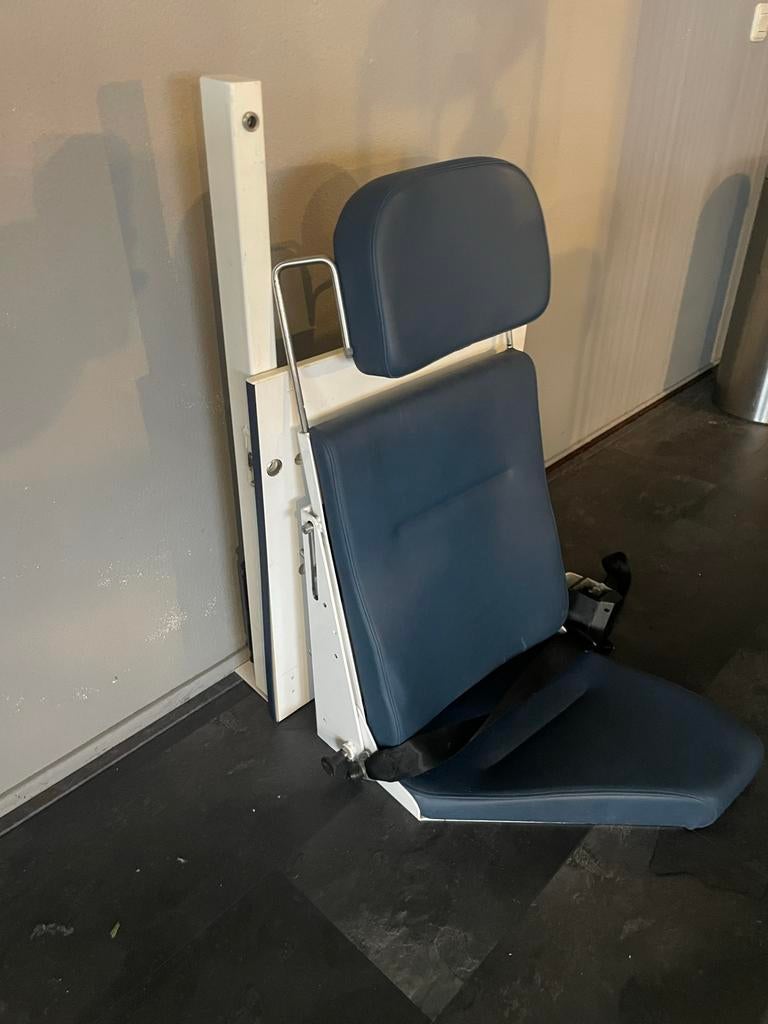 Ambulance passagiersstoel met rolgordel, Caravans en Kamperen, Camper-accessoires, Zo goed als nieuw, Ophalen