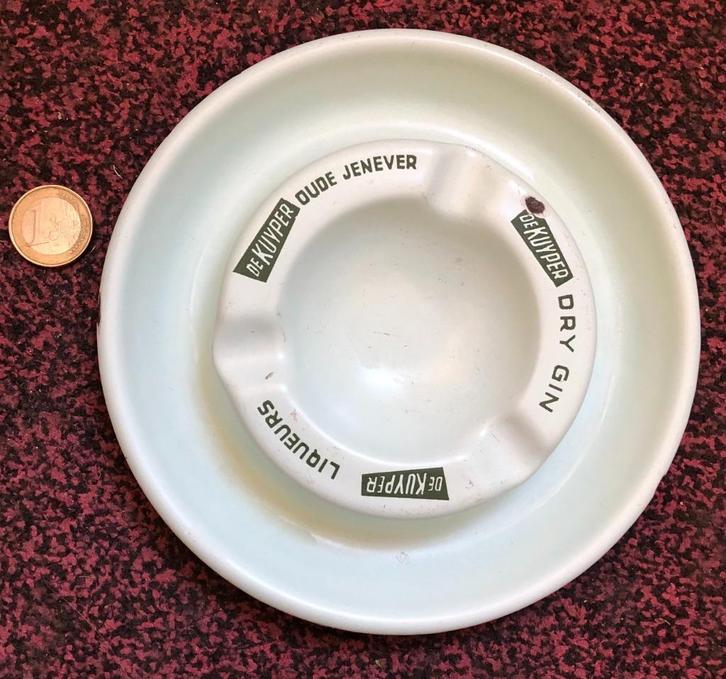 Geëmailleerde Asbak De Kuyper Oude Jenever, Liqueurs,Dry Gin, Verzamelen, Rookartikelen, Aanstekers en Luciferdoosjes, Gebruikt